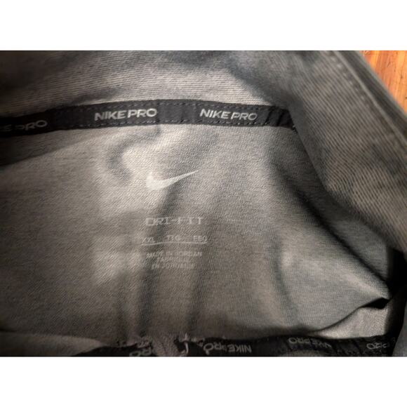 Nike Gray Mens 2Xl 1/4 Zip Fleece in good condition. - Picture 5 of 6